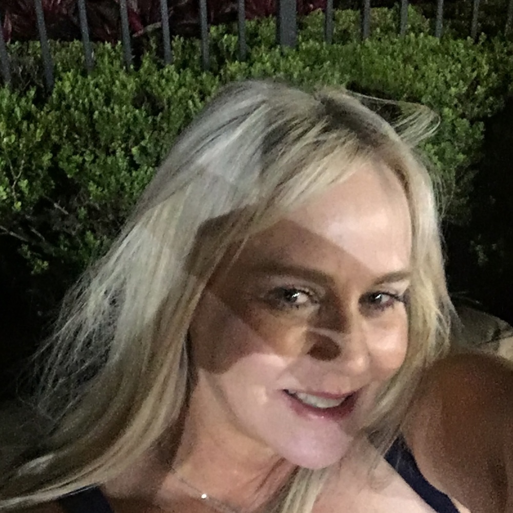 Meet your Posher, Jeannette